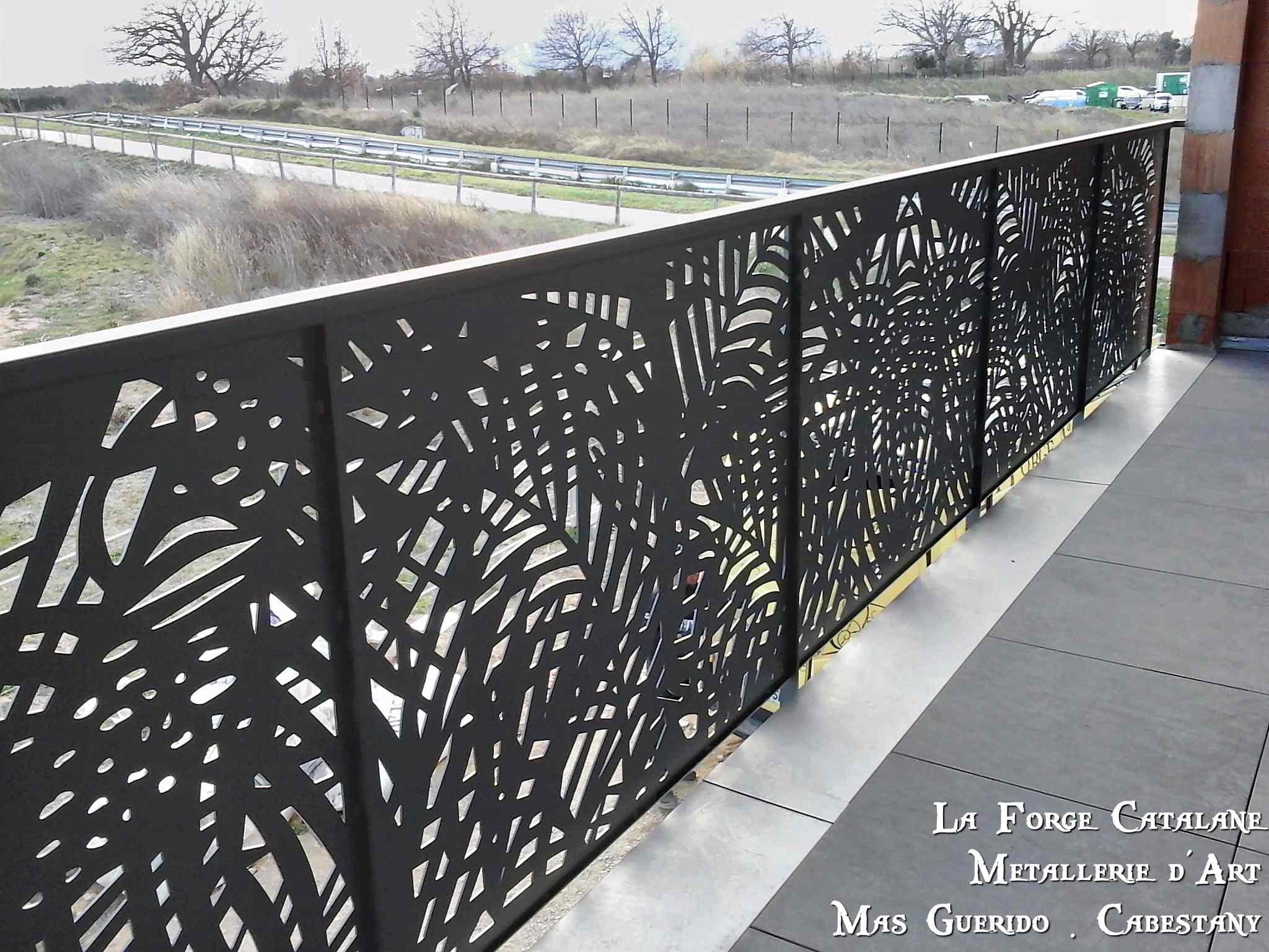 garde corps decoupe laser palmier thermolaquage forge catalane.jpg